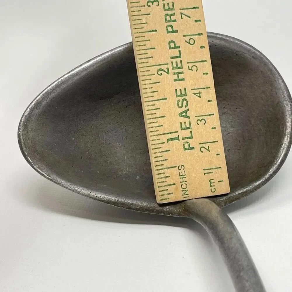 Vintage Wagner Ware Cast Aluminum Sauce Soup Ladle Pourer 11.5” Teardrop Shape